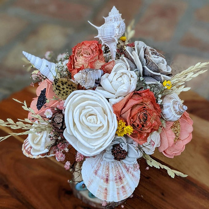 Eco-Friendly Premium Gift Set : Dried Flower Bouquet with Fragrance Using an Old Tennis Ball as a Base