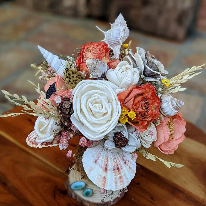 Eco-Friendly Premium Gift Set : Dried Flower Bouquet with Fragrance Using an Old Tennis Ball as a Base