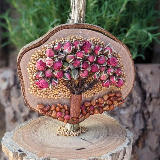 Nature Art | Roses, Driftwood and Seeds
