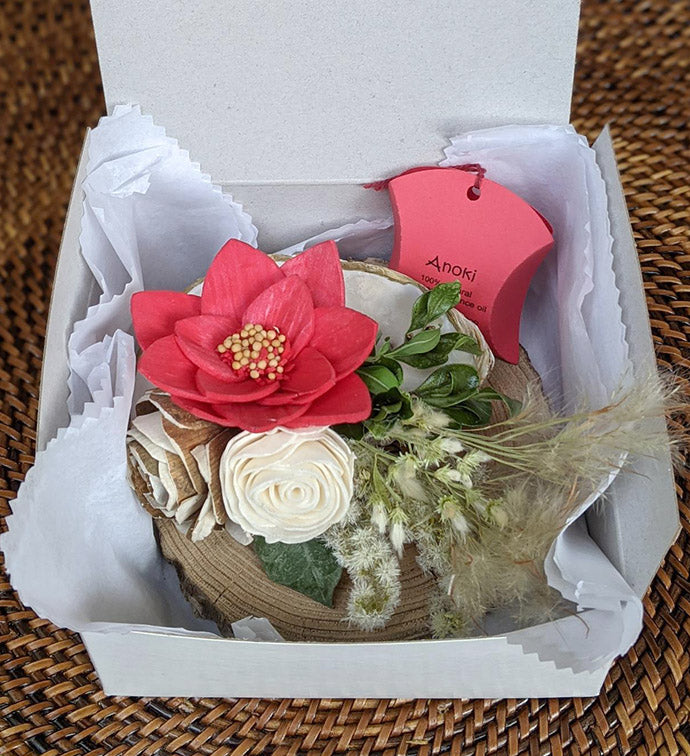 Aromatherapy Holiday Gift: Oyster Shell Preserved Bouquet With Fragrance